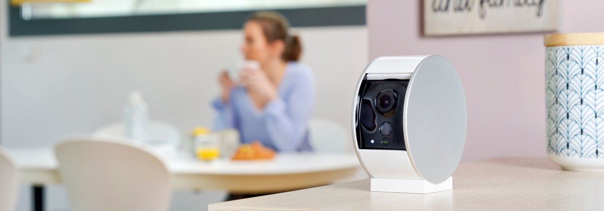 Discover Somfy's range of indoor and outdoor wireless camera
